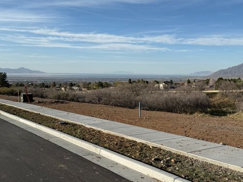 597 Oakridge Dr, Tooele, UT, 84074-3138 | Card Image