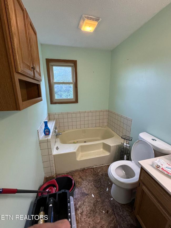 397 Whitaker Ln, House other with 3 bedrooms, 2 bathrooms and null parking in Tazewell TN | Image 9