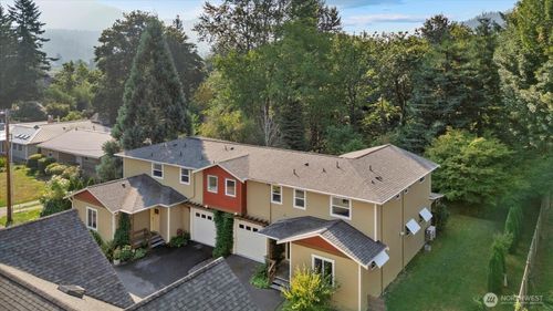 321 3rd Pl Nw, Issaquah, WA, 98027-3248 | Card Image