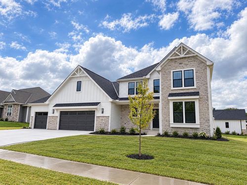 N66W21225 Sweet Clover Drive, MENOMONEE FALLS, WI, 53051 | Card Image