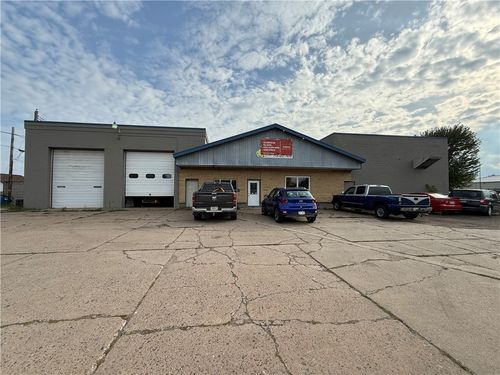 8 S 4th St, Barron, WI, 54812-1545 | Card Image