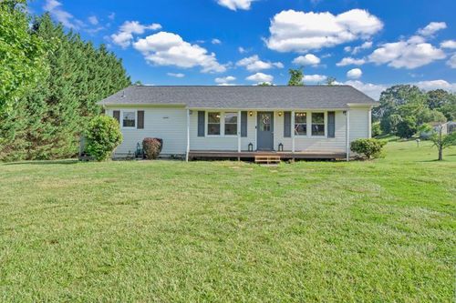 6400 Stewartsville Rd, Moneta, VA, 24121-5549 | Card Image