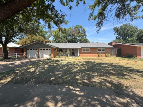 2110 56th St, Lubbock, TX, 79412-2615 | Card Image