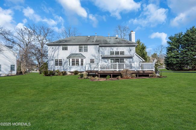Rear of house and lovely yard | Image 36