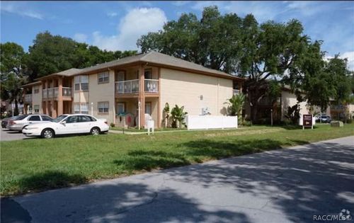 5551 Executive Dr, New Port Richey, FL, 34652-3825 | Card Image