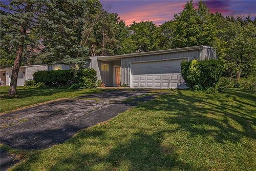 5023 Rock Creek Ln, Mission, KS, 66205-3047 | Card Image