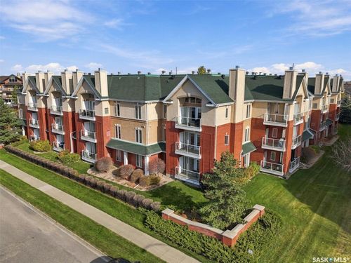 311-928 Heritage View, Saskatoon, SK, S7H5T7 | Card Image
