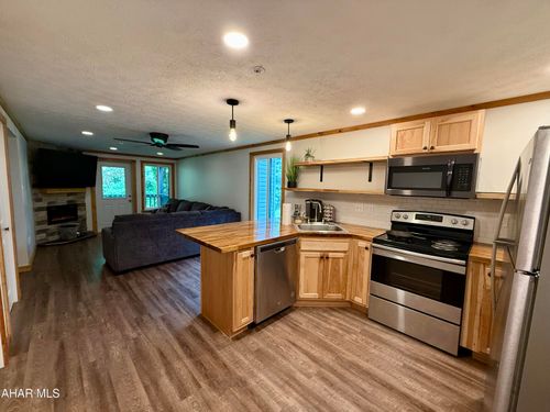1128-143 E Valley Point Ln, Claysburg, PA, 16625 | Card Image