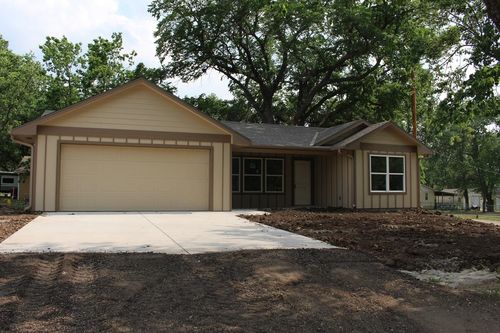 401 E 11th Ave, El Dorado, KS, 67042-4320 | Card Image