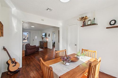 1111 N Redbud Dr, Midwest City, OK, 73110-5121 | Card Image