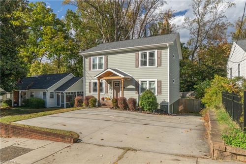 2341 Cherokee Ln, Winston-Salem, NC, 27103-4829 | Card Image