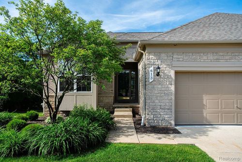 613 Zion Ct, Howell, MI, 48843-9207 | Card Image