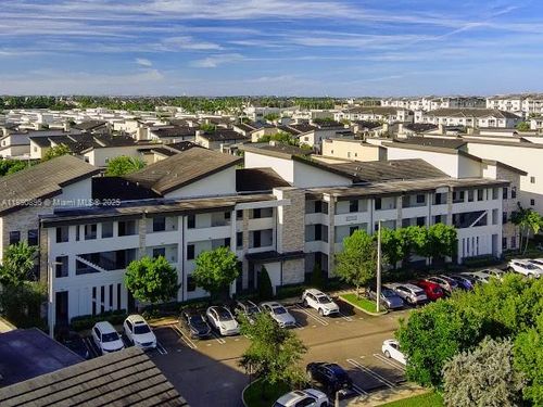 apt-23-7815 Nw 104th Ave, Doral, FL, 33178-4452 | Card Image