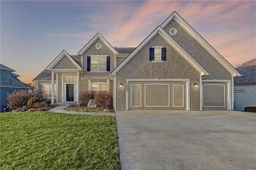 17800 Nw 128th St, Platte City, MO, 64079-7961 | Card Image