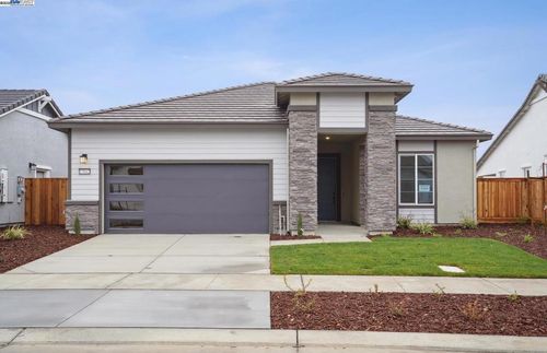 17642 Birchwood St, Manteca, CA, 95336 | Card Image