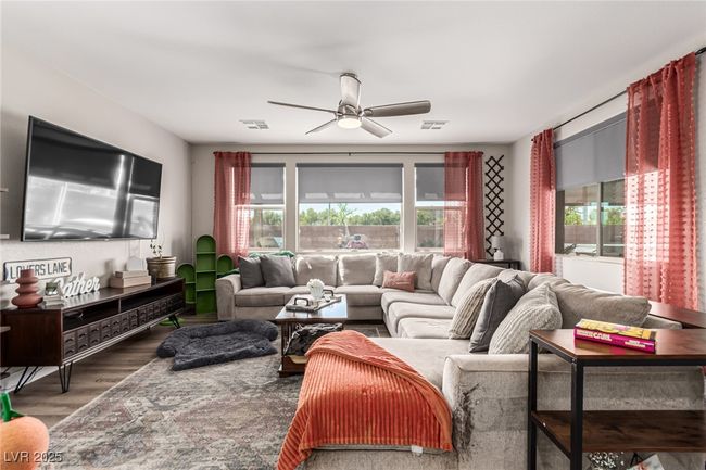 813 Bluebird Hill Ave, House other with 5 bedrooms, 5 bathrooms and null parking in North Las Vegas NV | Image 4