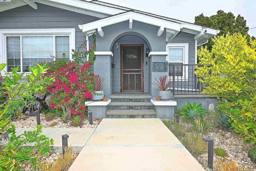 5706 Brookdale Ave, Oakland, CA, 94605-1027 | Card Image