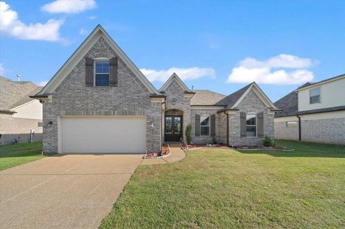 40 Chesnut Spring Cv, Oakland, TN, 38060-1020 | Card Image