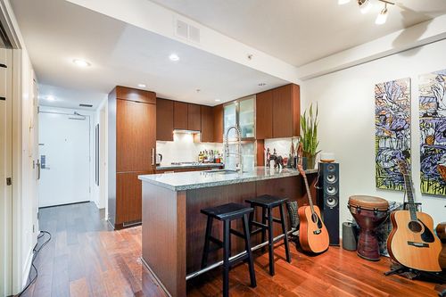 210-1055 Richards St, Vancouver, BC, V6B0C2 | Card Image