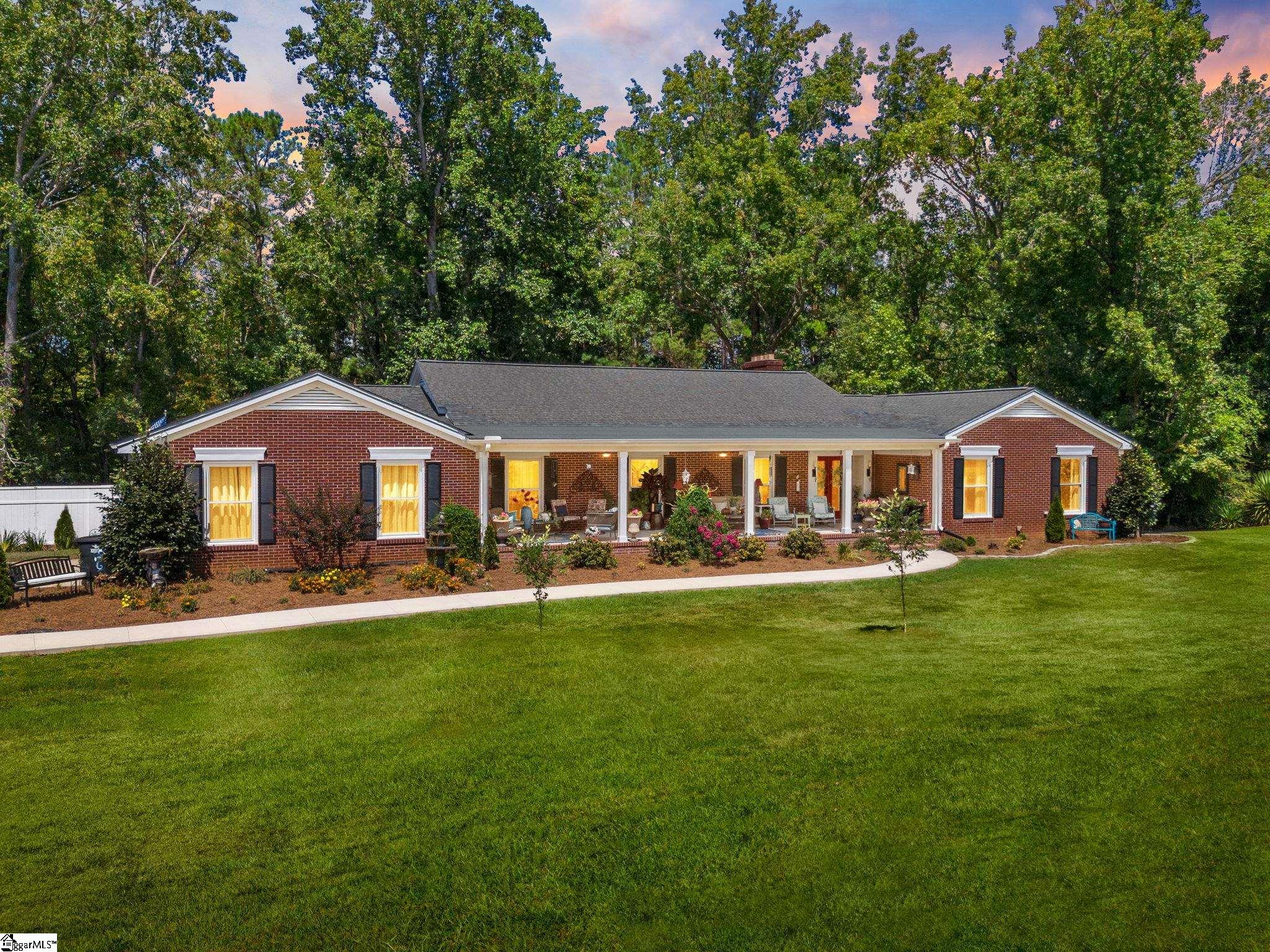 Forest Ln, Ware Shoals, SC 29692