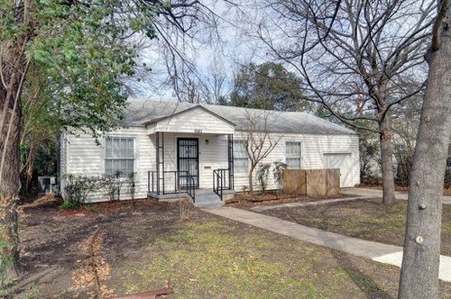 3770 Winfield Ave, Fort Worth, TX, 76109-3722 | Card Image