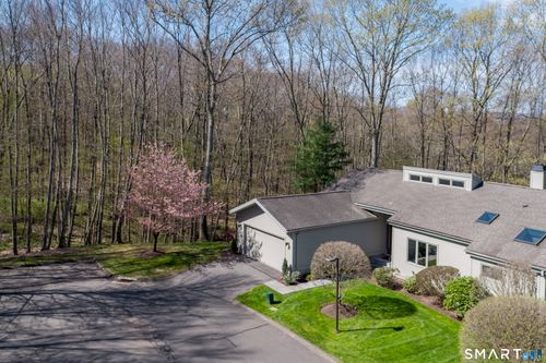 7 Shirecrest, Avon, CT, 06001-3964 | Card Image