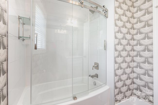 4301 Acorn St, House other with 3 bedrooms, 2 bathrooms and null parking in Charlotte NC | Image 17