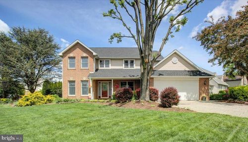 8 Roger Ave, SHIPPENSBURG, PA, 17257-9778 | Card Image