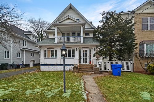 86 Montross Ave, Rutherford, NJ, 07070-1150 | Card Image