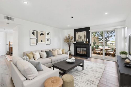 104-2077 Lakeridge Cir, Chula Vista, CA, 91913-2372 | Card Image