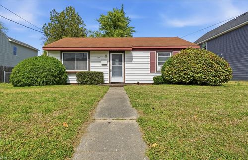 864 Lasser Drive, Norfolk, VA, 23513 | Card Image