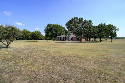 5733 Nance Road, Home with 3 bedrooms, 2 bathrooms and null parking in Sanger TX | Image 3