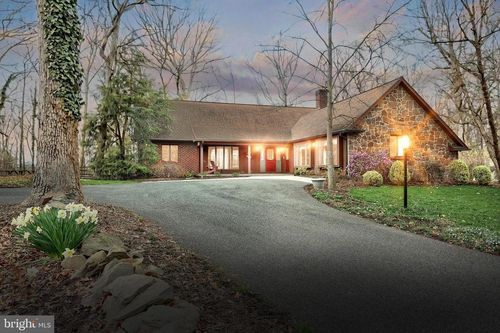 10 White Oak Trl, GETTYSBURG, PA, 17325-8039 | Card Image