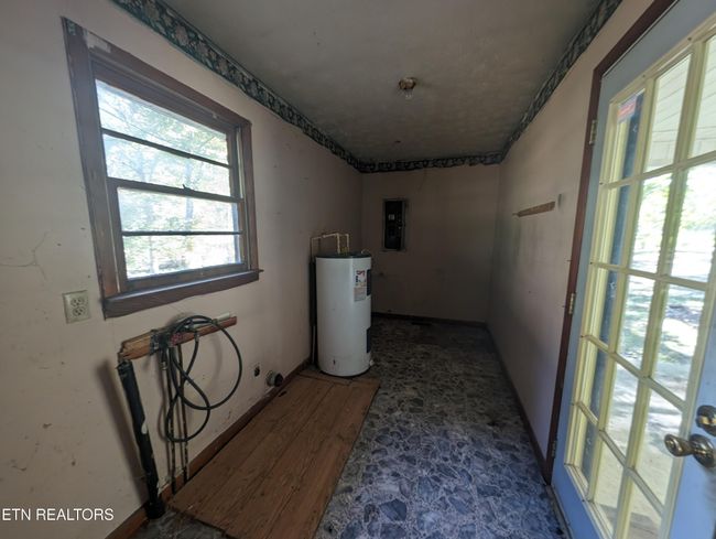 164 S Shady Lane Loop, House other with 3 bedrooms, 1 bathrooms and null parking in Clarkrange TN | Image 19