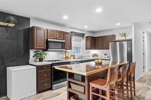 trlr-19-208 E 44th St, Garden City, ID, 83714-4877 | Card Image