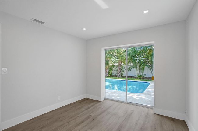 2111 Ne 35 Th St, House other with 3 bedrooms, 2 bathrooms and null parking in Lighthouse Point FL | Image 14