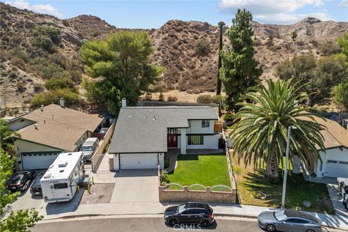 15046 Daffodil Ave, Canyon Country, CA, 91387-1908 | Card Image