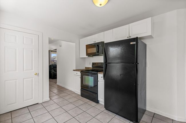 69 West St, Home with 5 bedrooms, 3 bathrooms and 2 parking in New London CT | Image 13