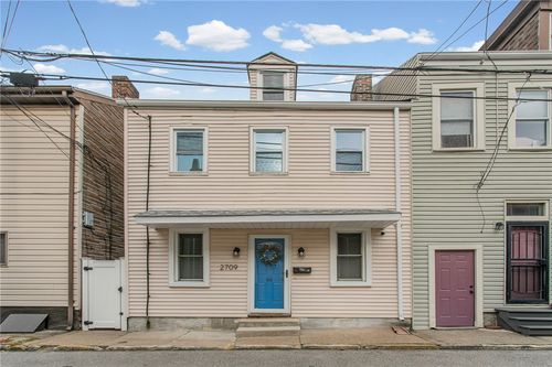 2709 Larkins Way, Pittsburgh, PA, 15203-2246 | Card Image