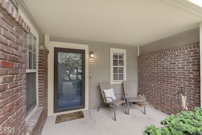 9479 Aberdare Drive, Condo with 2 bedrooms, 1 bathrooms and null parking in Indianapolis IN | Image 2