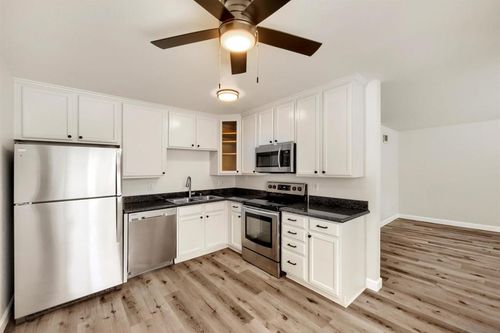 5111-6333 College Grove Way, San Diego, CA, 92115-7259 | Card Image