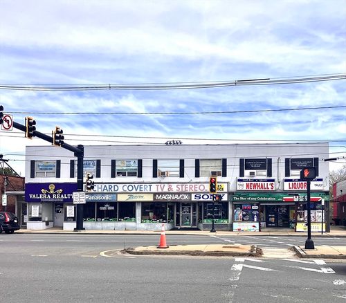328 Broadway, Lynn, MA, 01904-2654 | Card Image