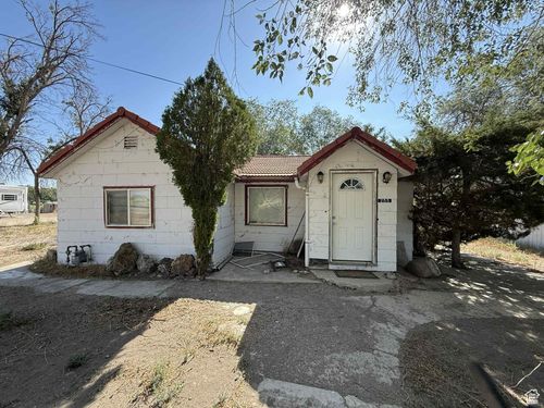 255 S 500 W, Wellington, UT, 84542-2028 | Card Image