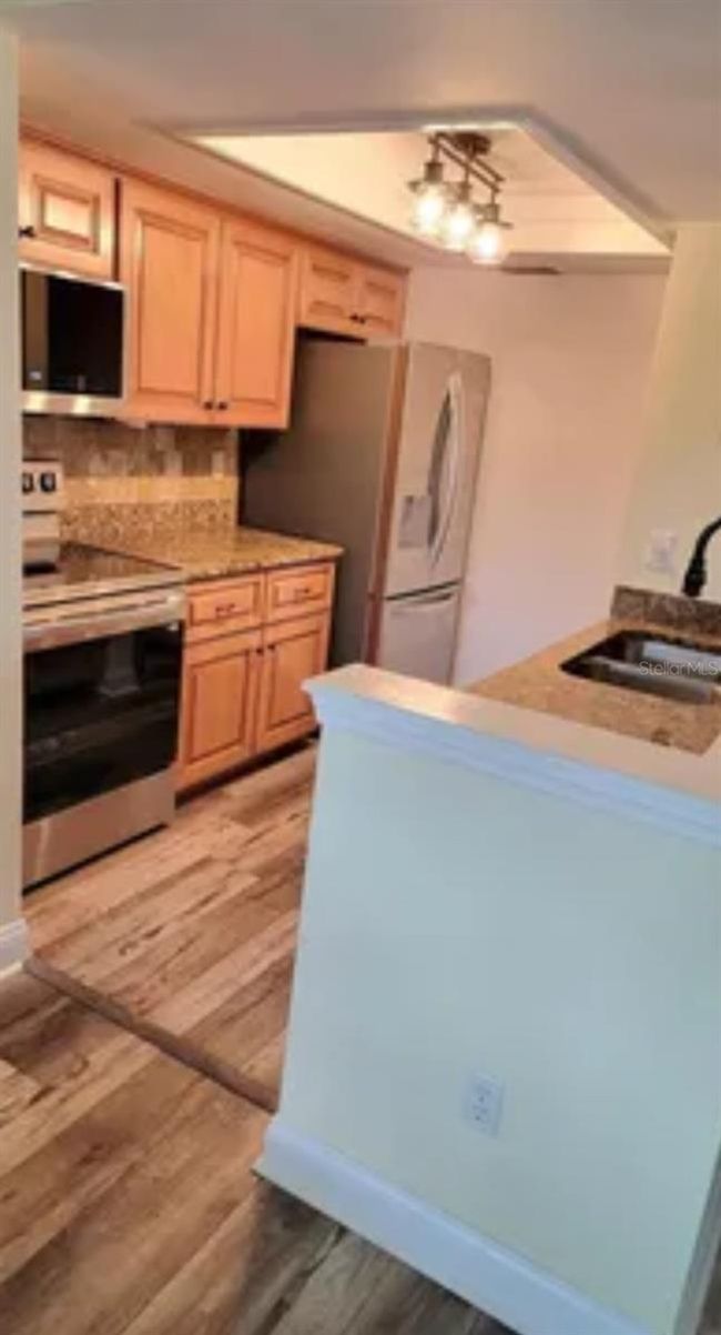 625 Duchess Blvd, Townhouse with 2 bedrooms, 2 bathrooms and null parking in DUNEDIN FL | Image 12