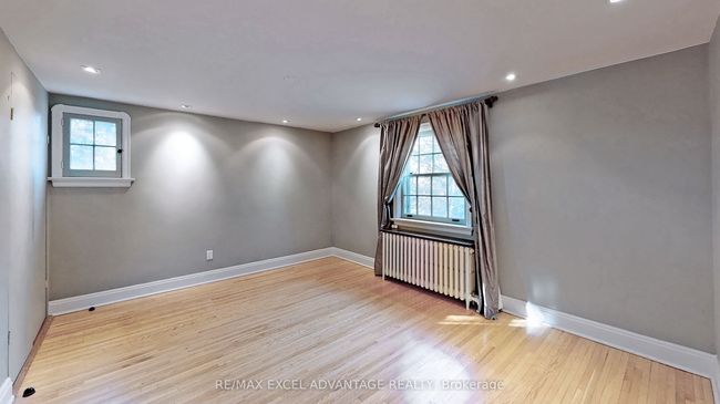 2 Sandringham Dr, House other with 4 bedrooms, 3 bathrooms and 6 parking in North York ON | Image 28