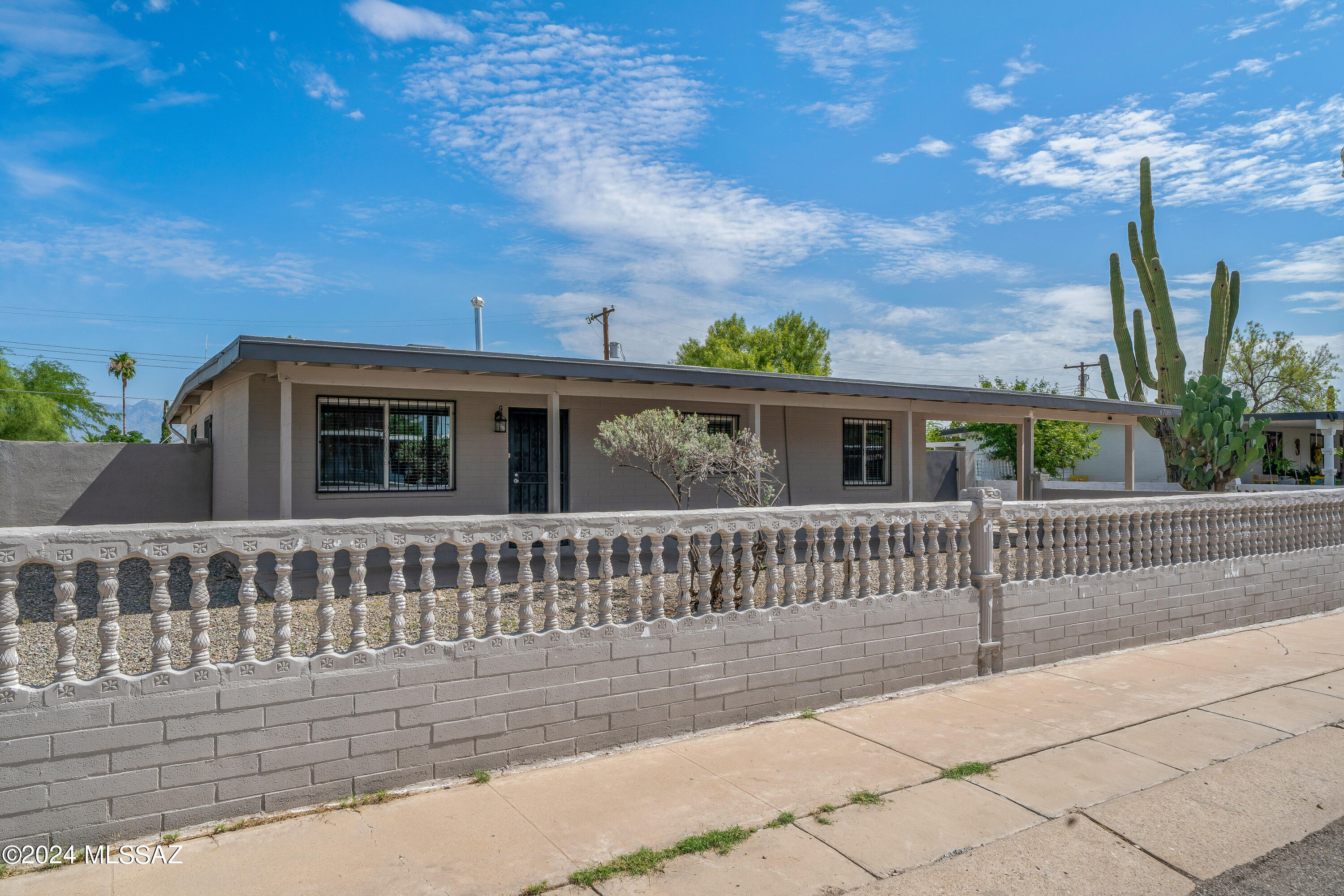 Brooks Dr, Tucson, AZ 85730