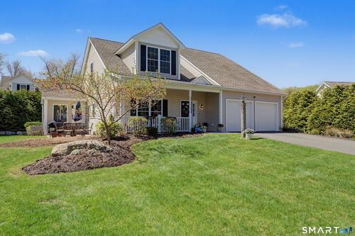 211-211 Meadow Brook Rd, Oxford, CT, 06478-4928 | Card Image