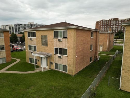 apt-gw-9606 Golf Ter, Des Plaines, IL, 60016-1919 | Card Image