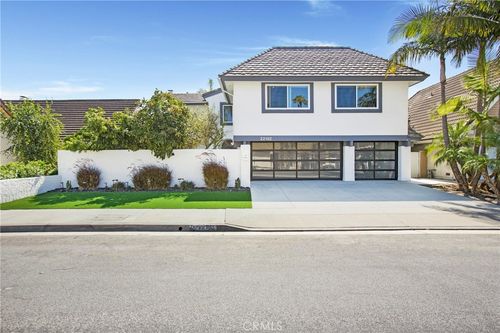 22102 Wood Island Ln, Huntington Beach, CA, 92646 | Card Image