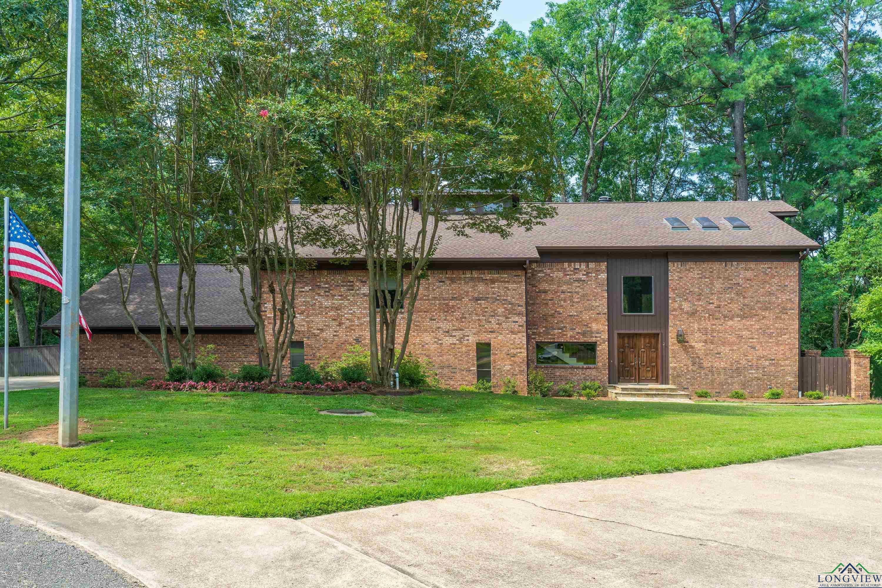 Rim Rd, Kilgore, TX 75662